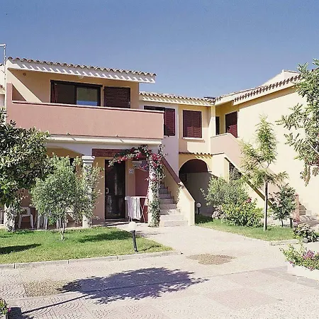 Aparthotel Oasi Anfiteatro 3*