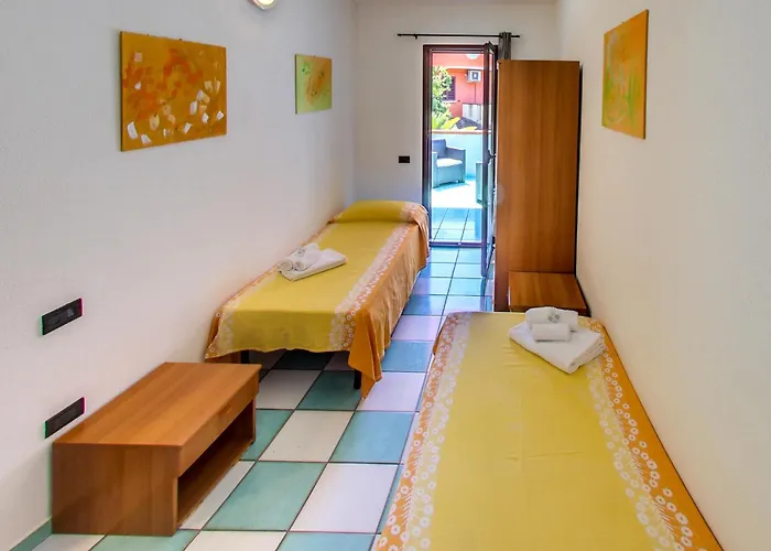 Apart Otel Oasi Anfiteatro 3*